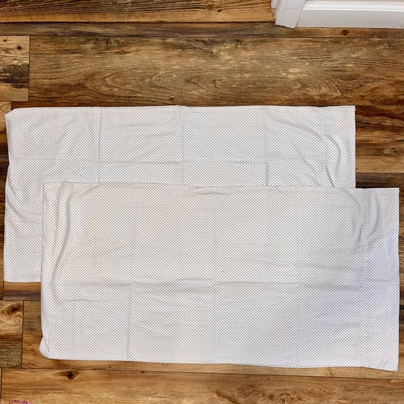 Bedding Set Of 2 King Size Flannel Thick Pillow Cases White With Dark